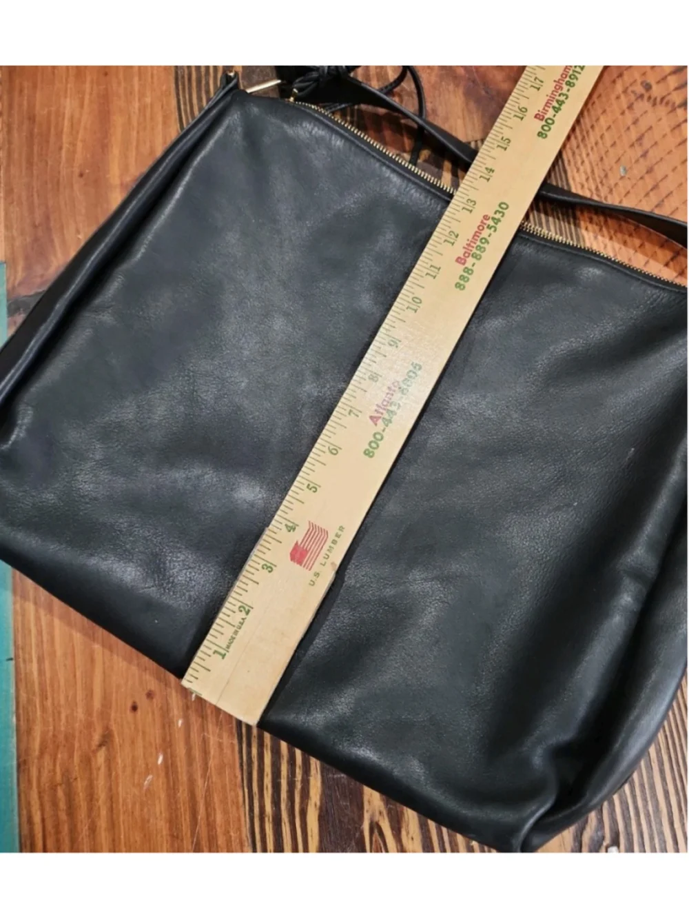 Vince Camuto Josie Hobo Bag Smooth Leather EUC